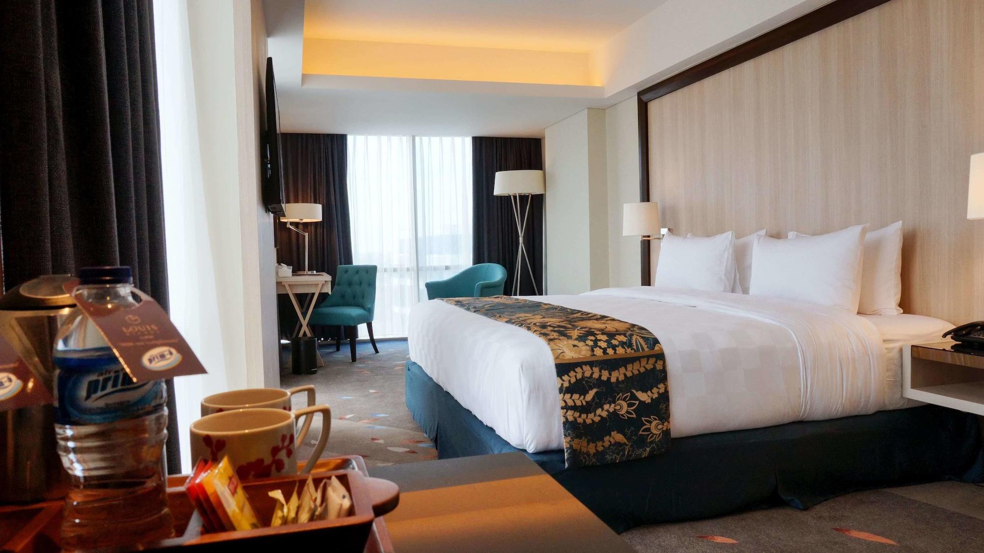 Louis Kienne Hotel Pandanaran Semarang Luaran gambar